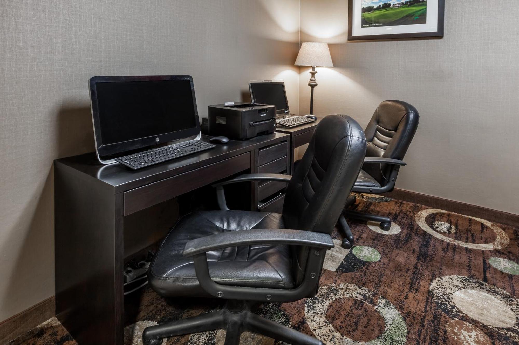 Baymont By Wyndham Gaylord Hotel Bagian luar foto